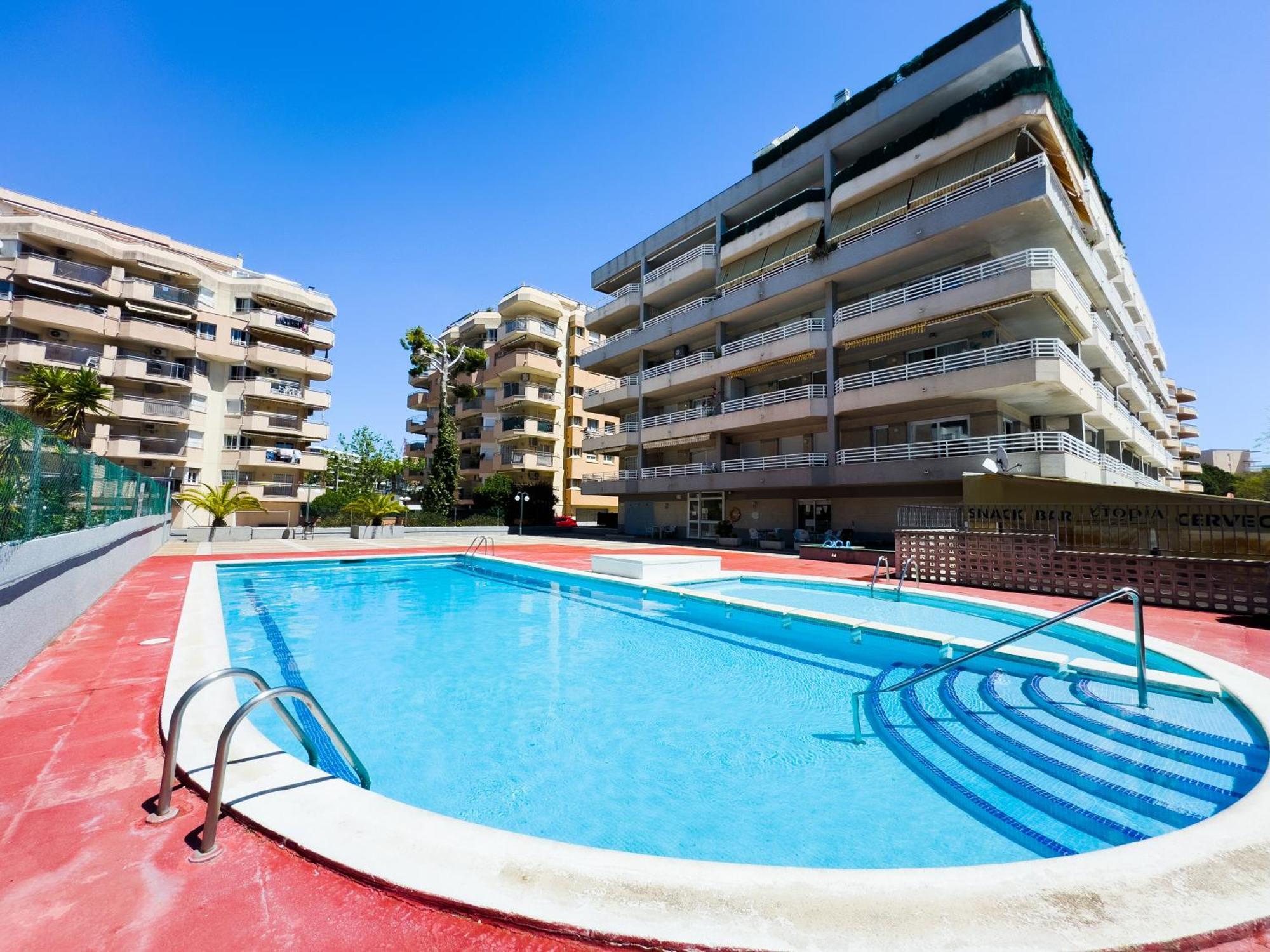 Rentalmar Zahara family suites Salou Bagian luar foto